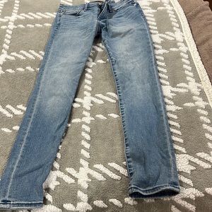 Like New A&F Harper Super Skinny Jean size 25 light blue color